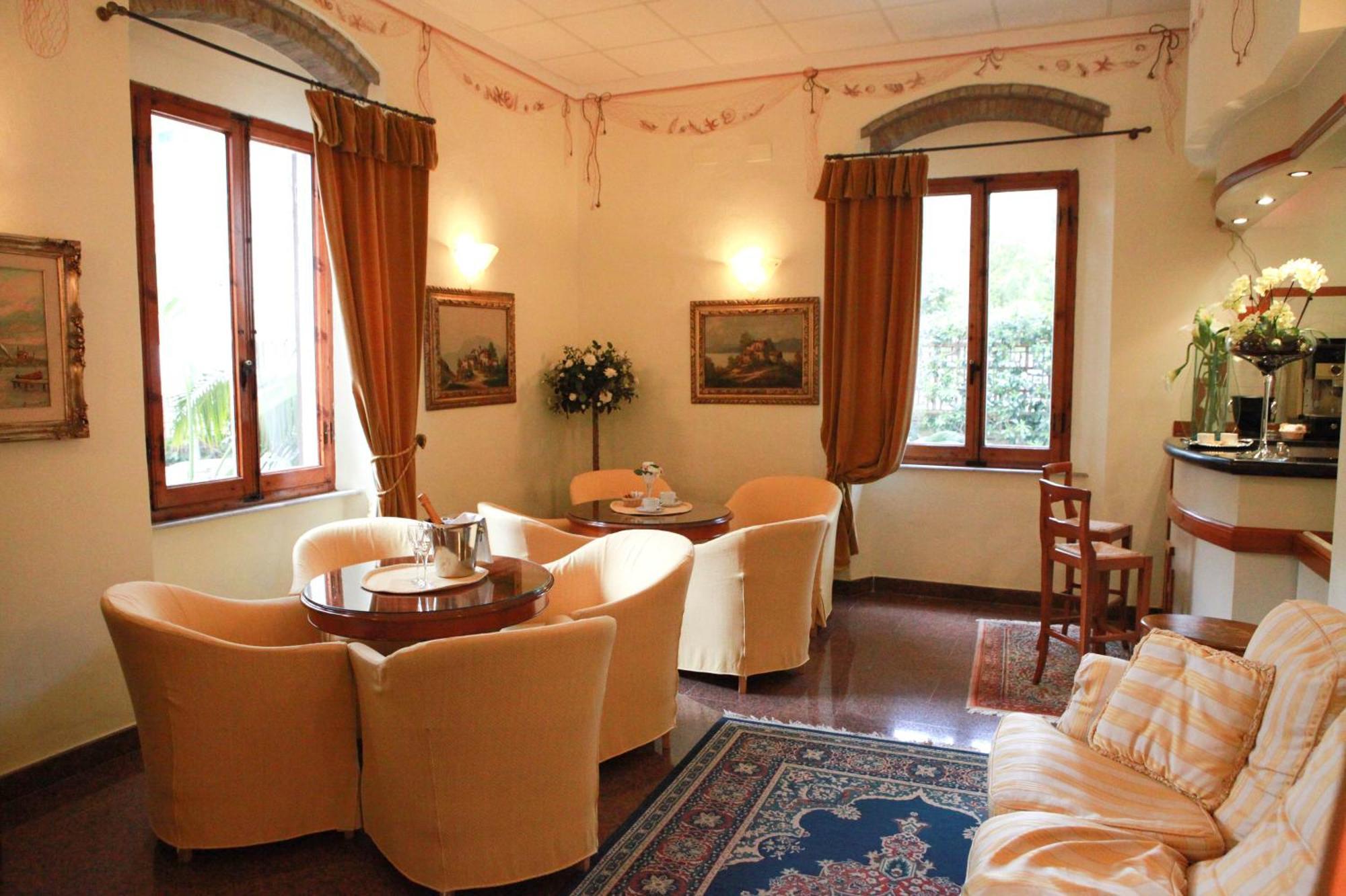 Hotel Tirreno Кастильончелло Экстерьер фото